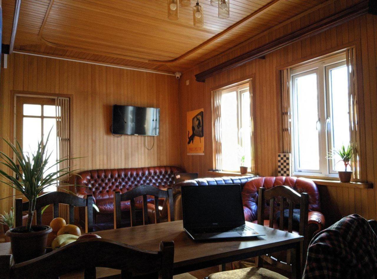 Palm Hostel 巴统 外观 照片